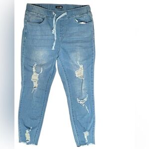 NWOT Fashion Nova jogger Jeans